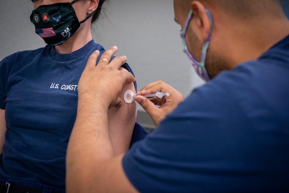 Eighth Coast Guard District begins to vaccinate workforce against COVID19