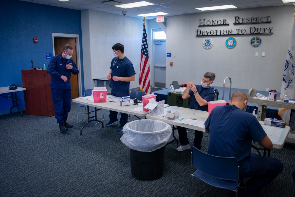 Eighth Coast Guard District begins to vaccinate workforce against COVID19