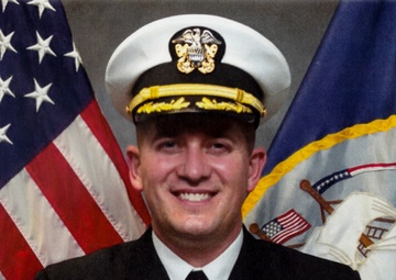 USS Nebraska Blue Salutes New Commander