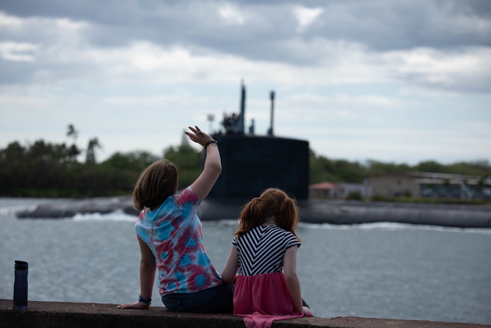 USS Illinois Deploys