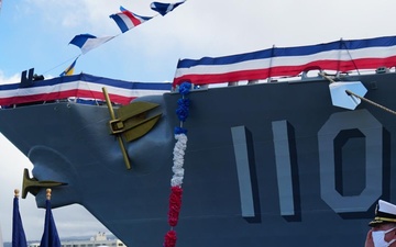 USS William P. Lawrence Holds Change of Command