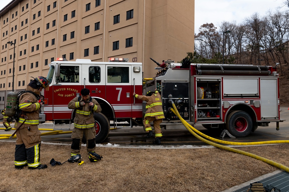 Osan FD practices fire training in real-world structure