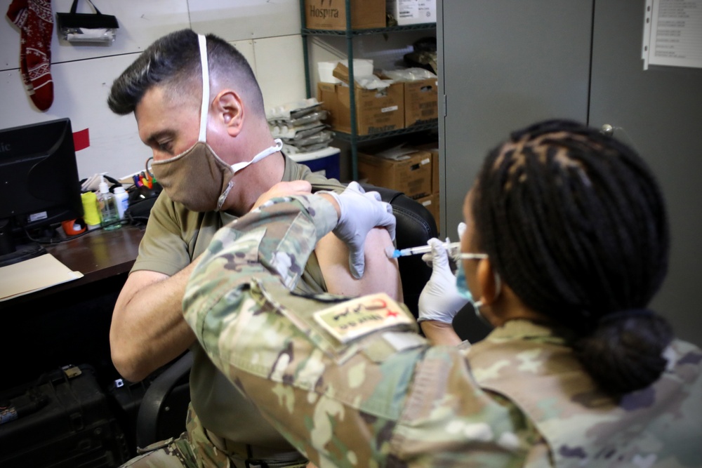 AAAB Soldiers Receive COVID-19 Vaccine