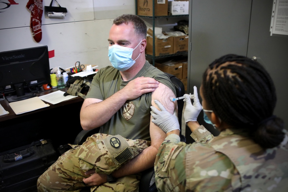 AAAB Soldiers Receive COVID-19 Vaccine