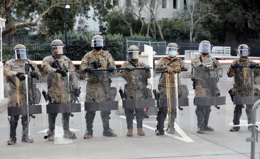 Cal Guard secures California Capitol