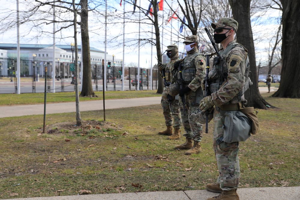 MDNG Soldiers Stand Guard at the U.S. Capitol Complex