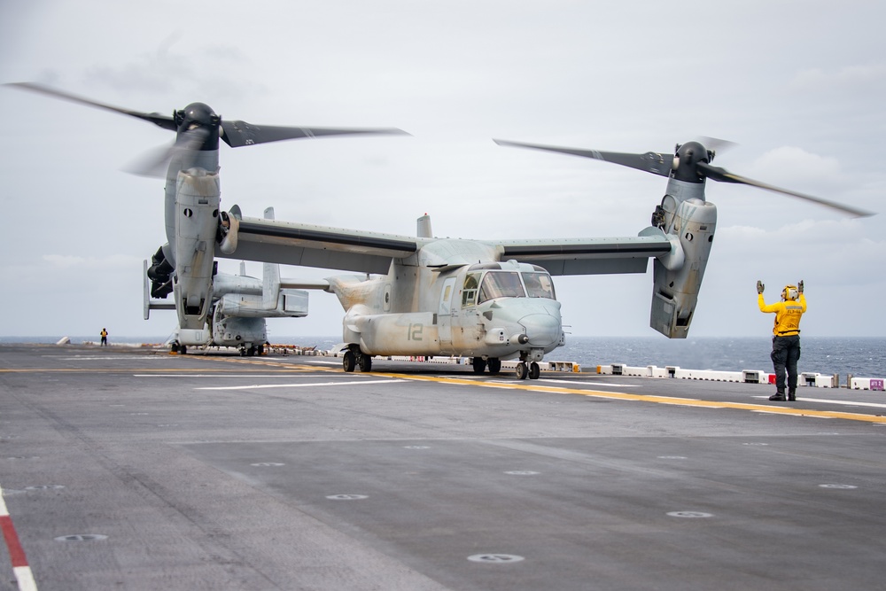 DVIDS - Images - USS America (LHA 6) Conducts Flight Operations [Image ...