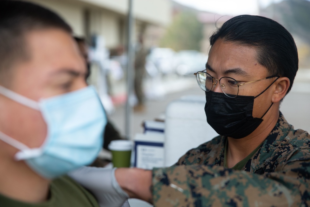 Pendleton Marines receive COVID-19, influenza vaccines