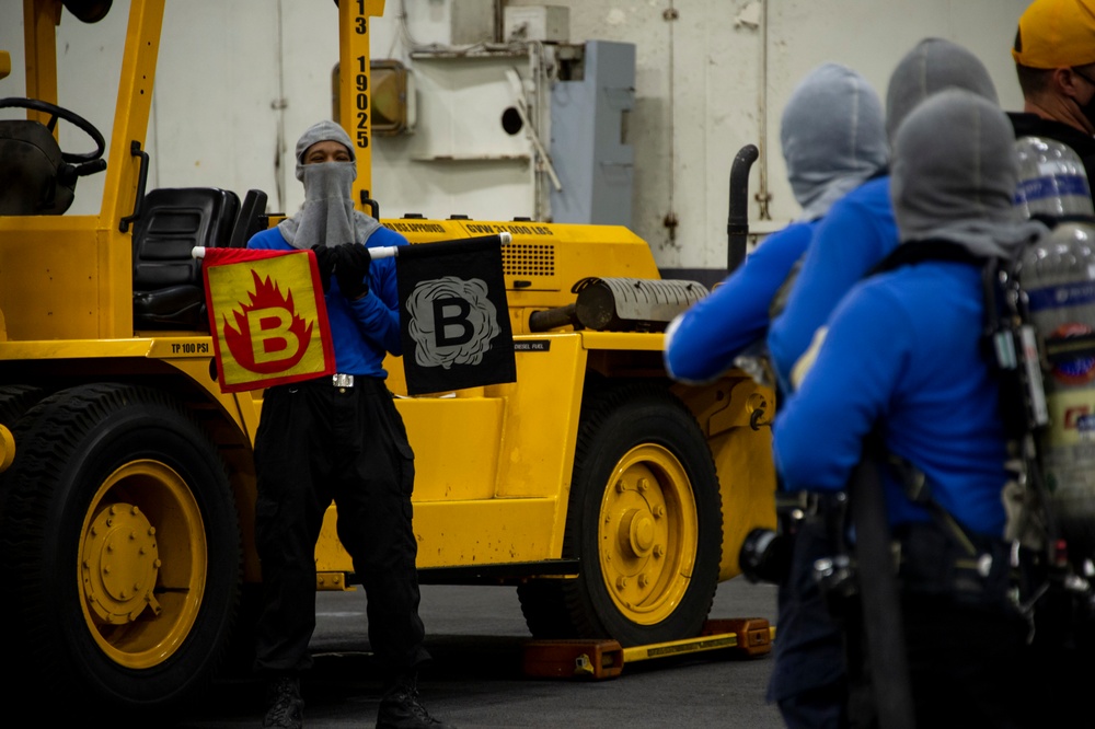 USS Carl Vinson (CVN 70) Conducts General Quarters