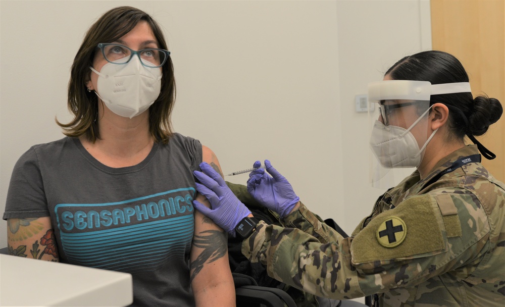 Illinois National Guard Begins COVID-19 Vaccinations in Illinois