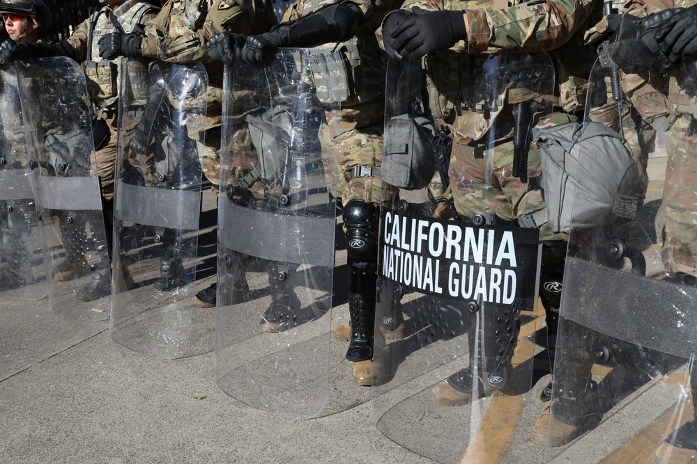 Cal Guardsmen protect the California Capitol building in Sacramento on Inauguration Day