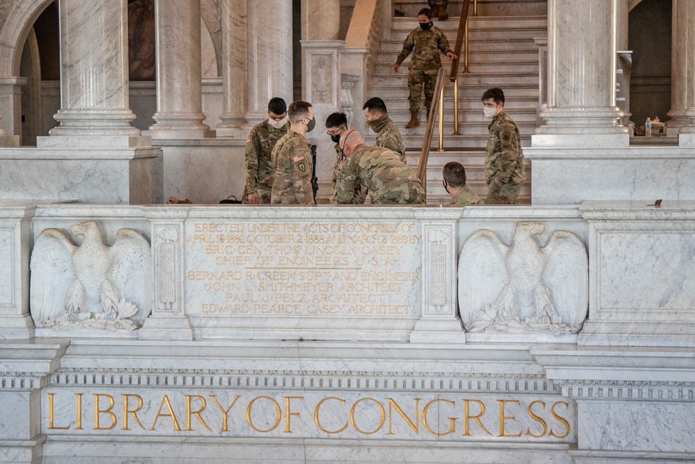 Alaska National Guard Soldiers and Airmen assist inauguration