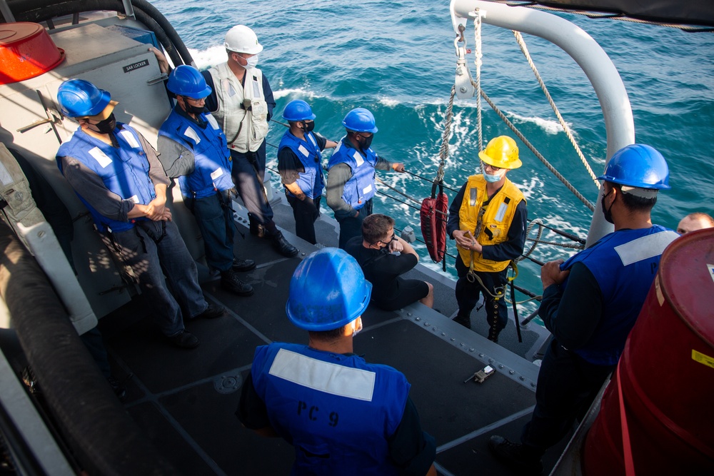 USS Chinook (PC 9) conduct man overboard drills