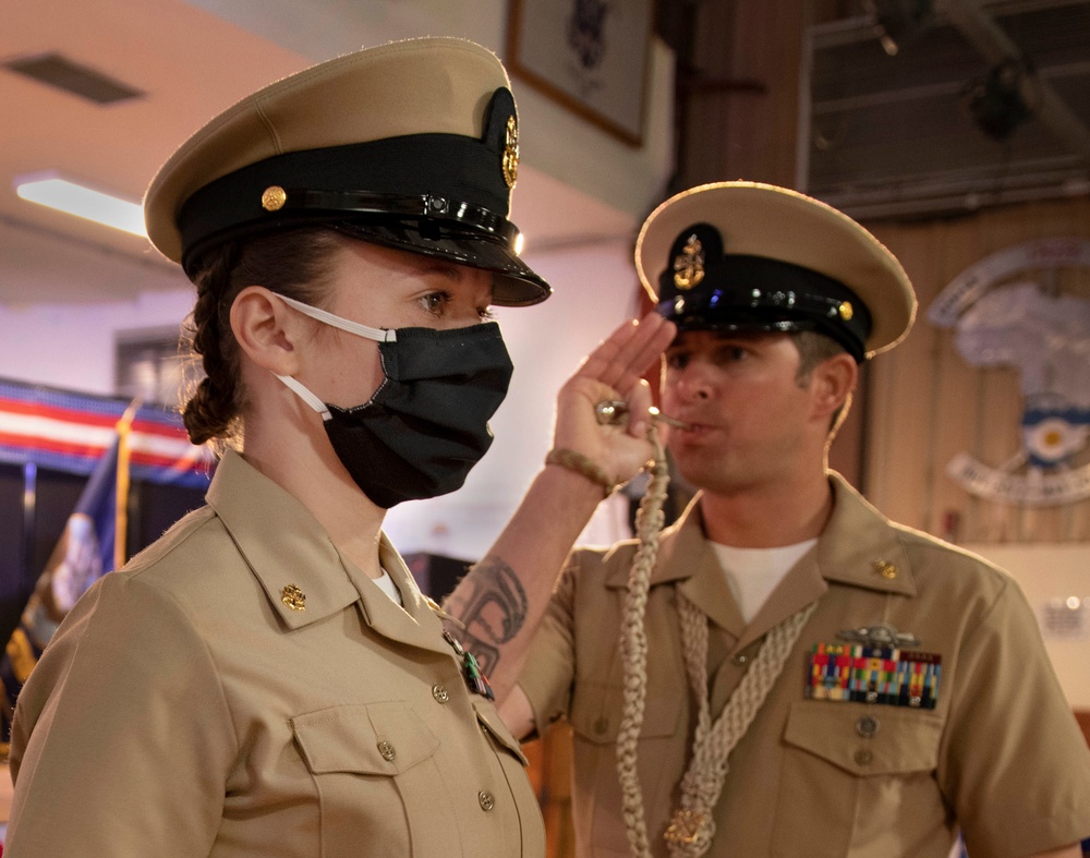 CAMP LEMONNIER’S NEW CHIEFS PINNED IN NAVY TRADITION