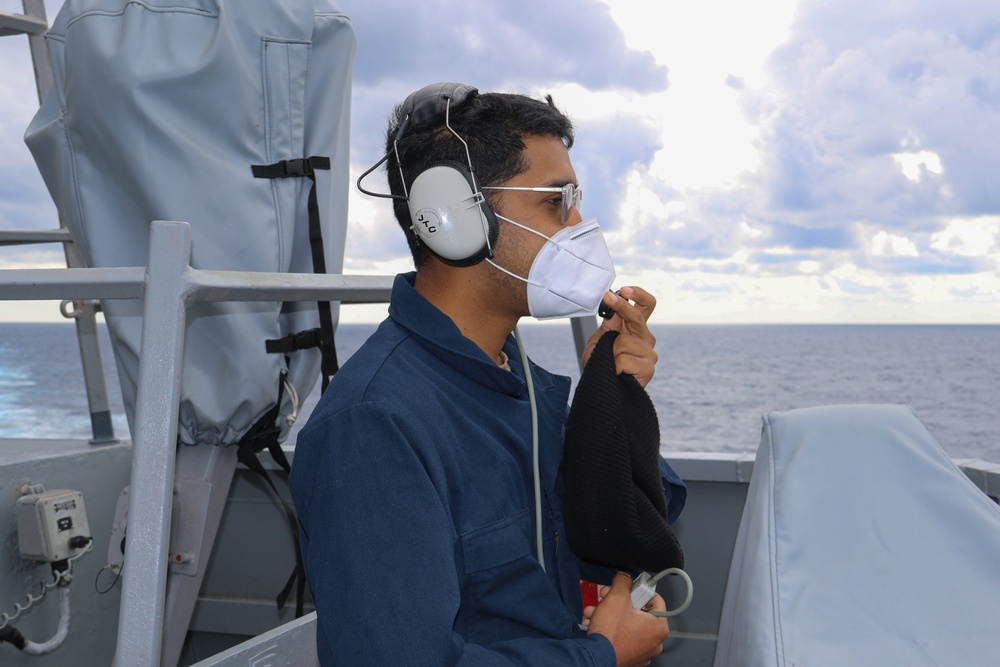 USS Mahan (DDG 72) watchstanding