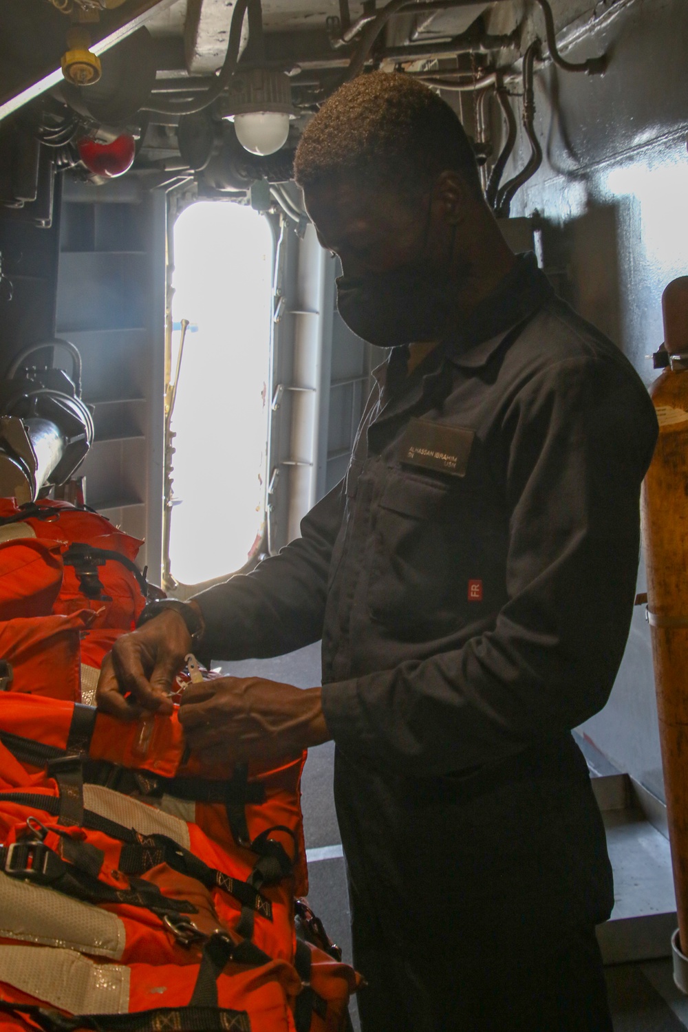 USS Mahan Maintenance