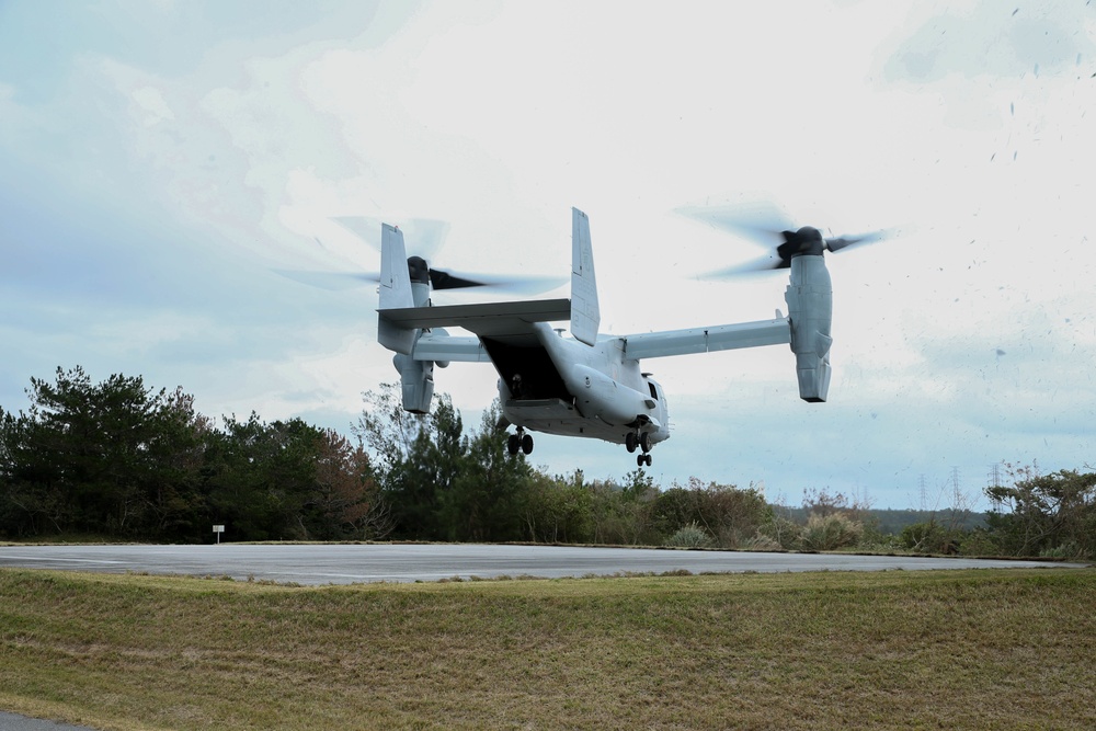 In and Out | CLR-37 Marines conduct flyaway mission rehearsal