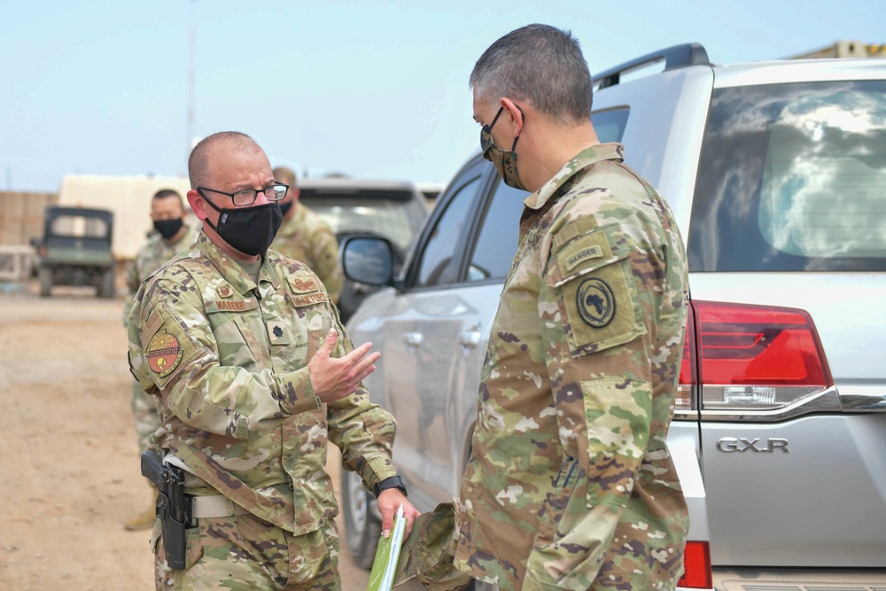 General Townsend visits Chabelley