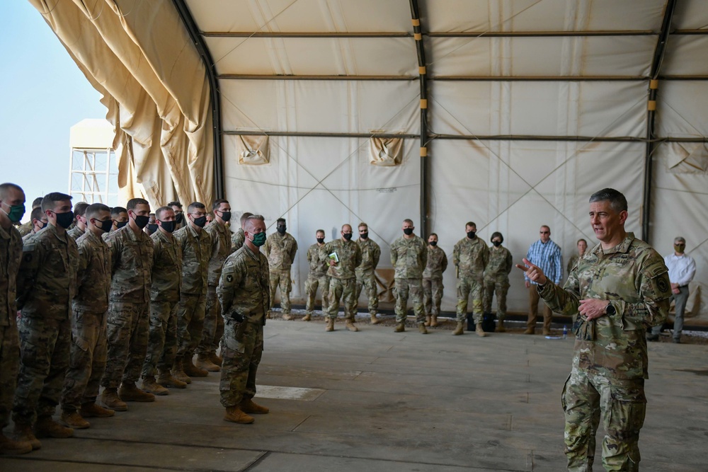 General Townsend visits Chabelley