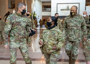 Chief of NGB visits senior leaders and Soldiers