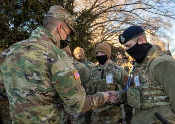 Chief of NGB visits senior leaders and Soldiers