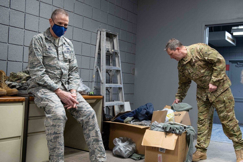 910th Airmen boost Austintown’s fledgling JROTC program