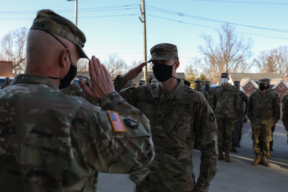 Lt. Gen. Jon Jensen visits Minnesota National Guard Soldiers and Airmen supporting the Presidential Inauguration