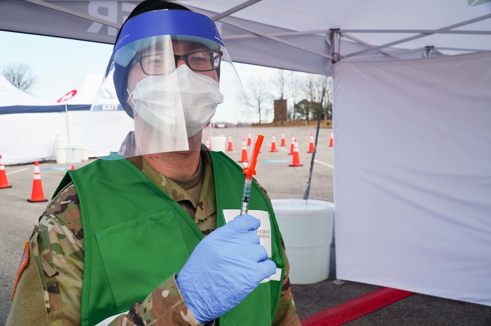 Army medics vaccinate local citizens in St. Mary's County, Md.