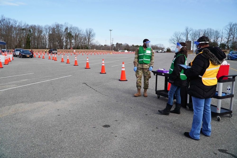 Army medics vaccinate local citizens in St. Mary's County, Md.