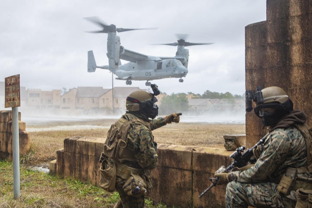 SOF Intergration | Marines with V2/6 intergrate with U.S. Army Special Forces