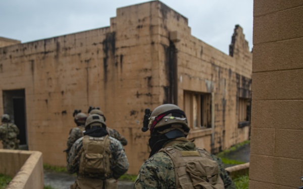 SOF Intergration | Marines with V2/6 intergrate with U.S. Army Special Forces