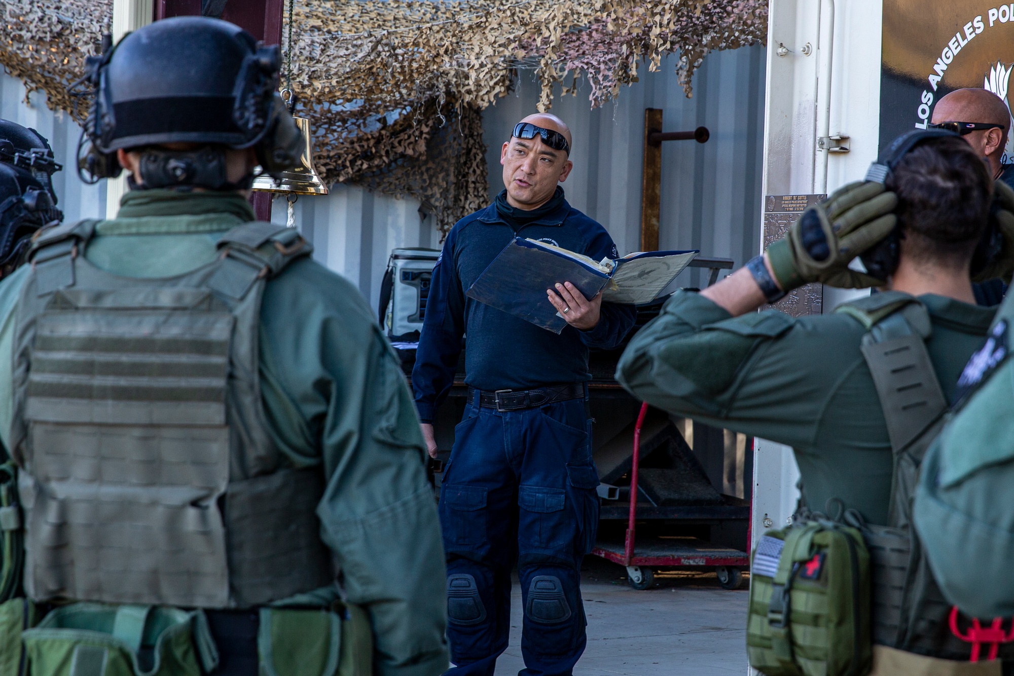 SWAT LAPD プレートキャリア YNO商会オフィシャルブログ:2017年度版S.W.A.T.装備（プレキャリ