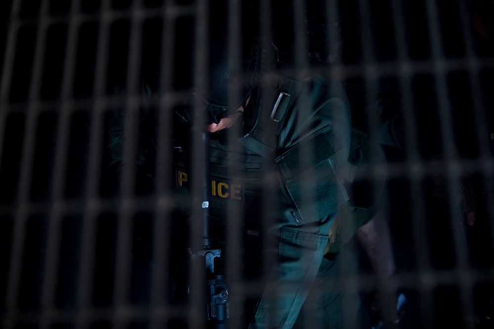 Better together; MAGTF-TC SRT Marines train at the LAPD SWAT Academy