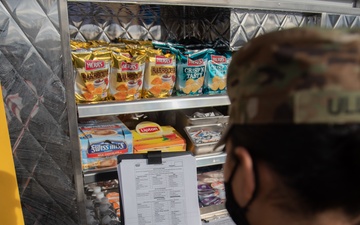 Soldiers at USAG Bavaria receive new food-service choice