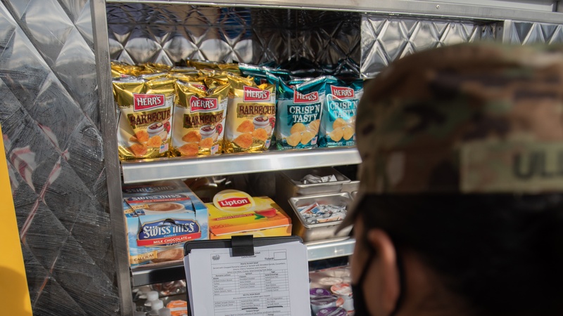 Soldiers at USAG Bavaria receive new food-service choice