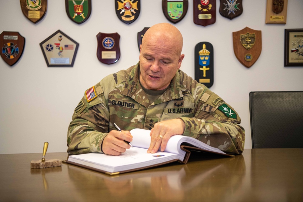 NATO: U.S. and Polish Army Generals Set Objectives for 2021 Combat Readiness Evaluation