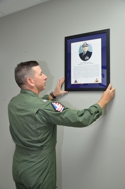 NAS Kingsville Commanding Officer Installs Plaque of Capt. Ted Smyer in the Hall of Heroes
