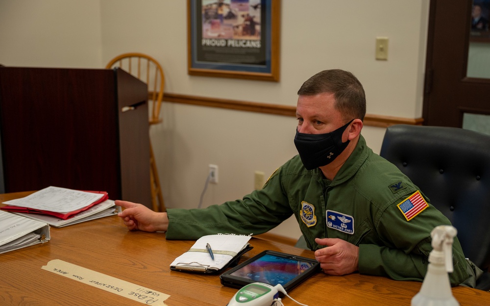 Dover AFB C-5 aircrew maintain mission readiness