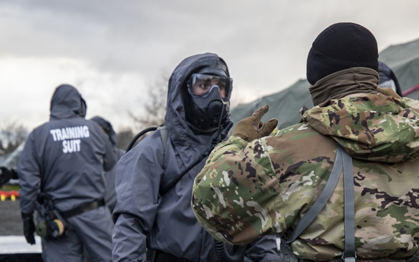 42nd MP BDE trains on Mass Casualty Decon during SR21