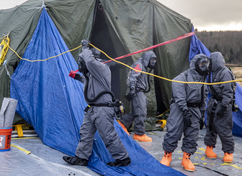 42nd MP BDE trains on Mass Casualty Decon during SR21