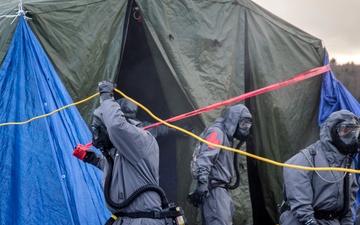 42nd MP BDE trains on Mass Casualty Decon during SR21