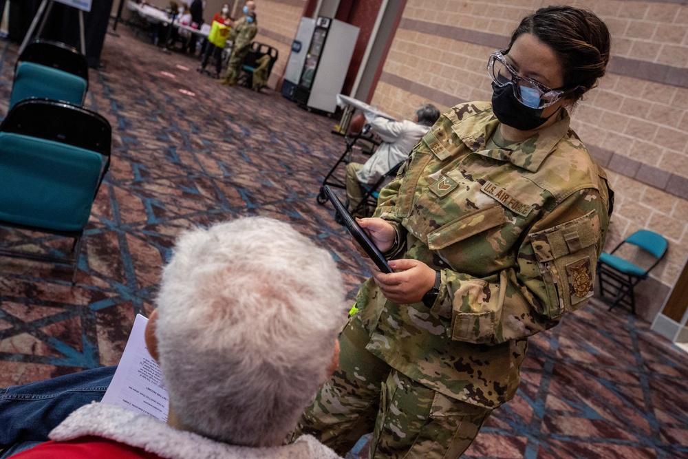 Airmen support Atlantic vaccine site