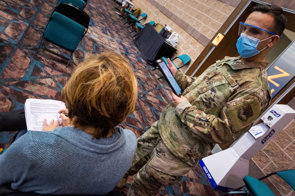 Airmen support Atlantic vaccine site