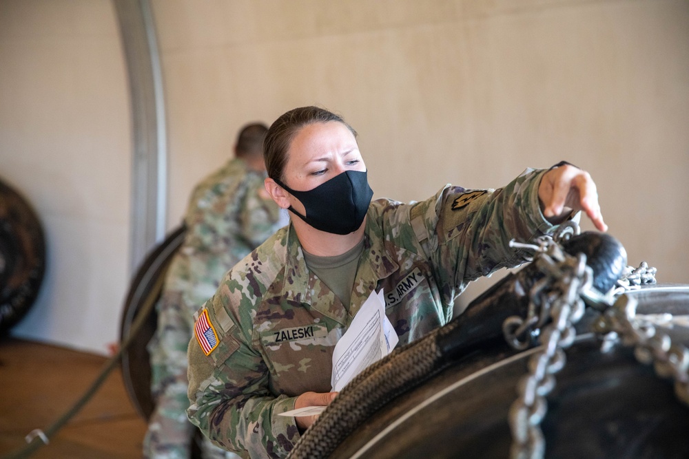 25th Division Sustainment Brigade: Sling Load Ops Training Day 2