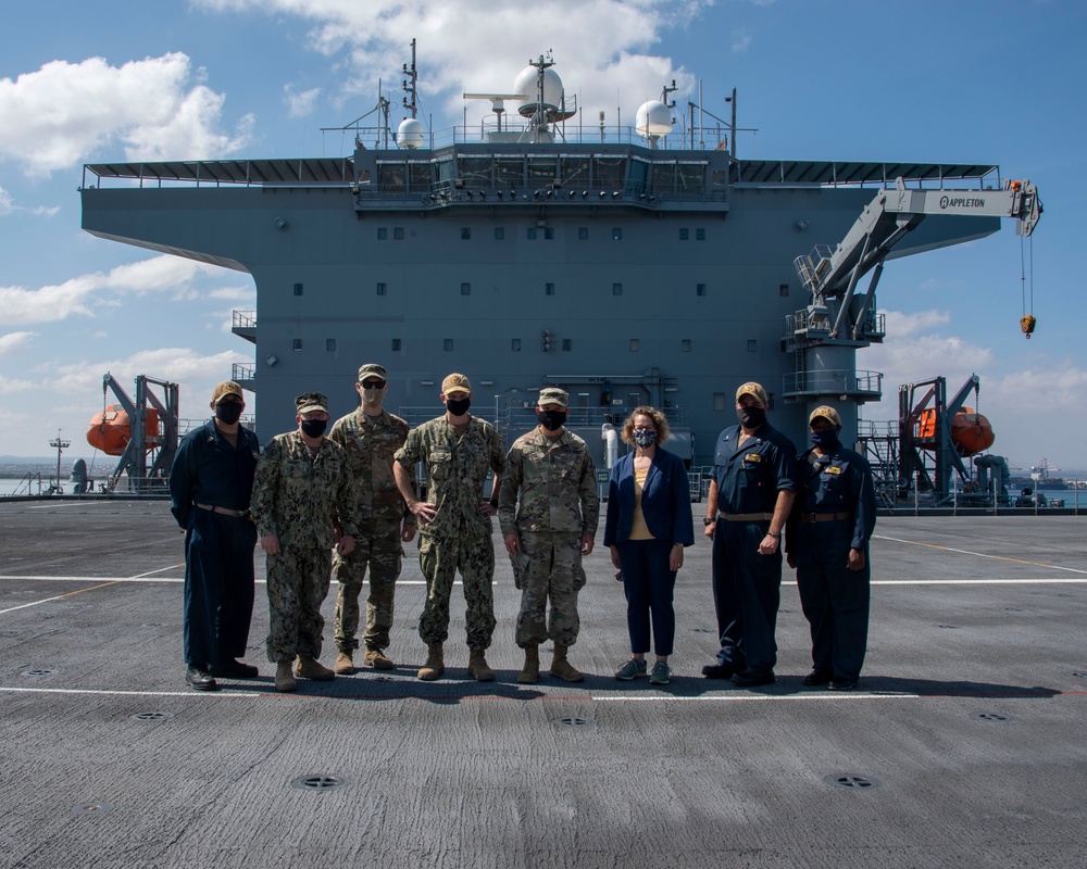 USS Hershel &quot;Woody&quot; Williams in Djibouti
