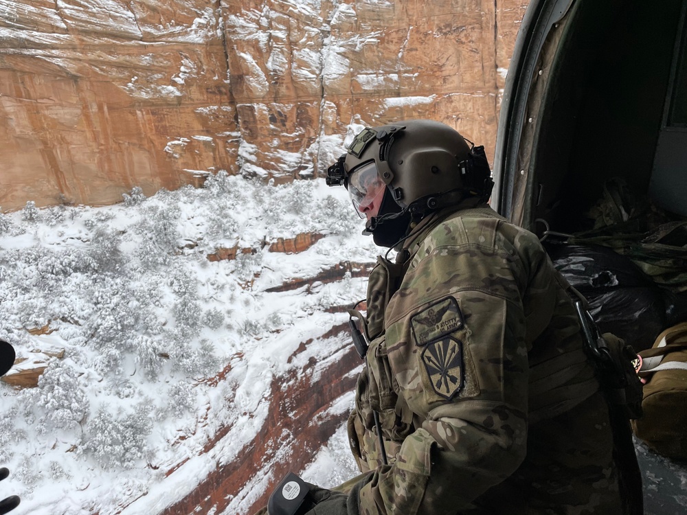 Arizona National Guard Rescues Climbers in Sedona