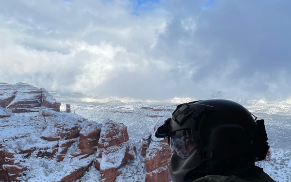 Arizona National Guard Rescues Climbers in Sedona