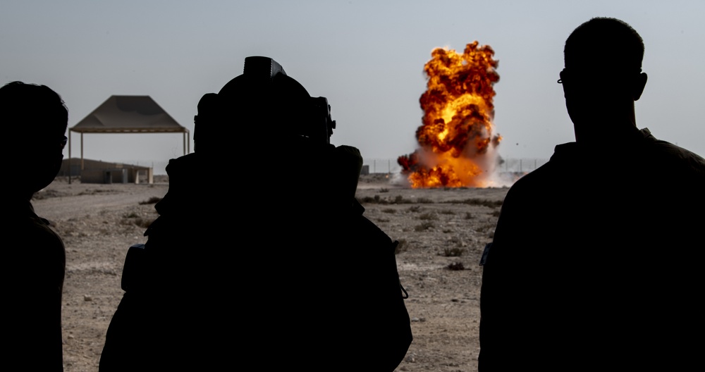 379th AEW Command Chief tours EOD