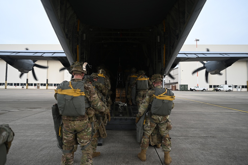 173rd Airborne, 37th AS enhance interoperability