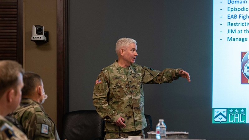 General Officers attend Army Strategic Education Program-Command Course